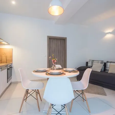 Apartment M And S Kali