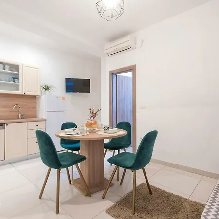 Apartment M And S
